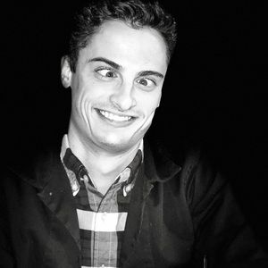 Meet your Posher, Max